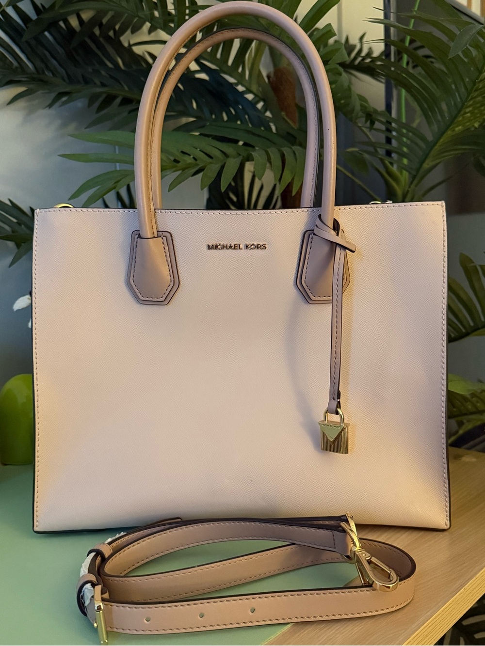 Michael Kors Mercer Large Tote Bag